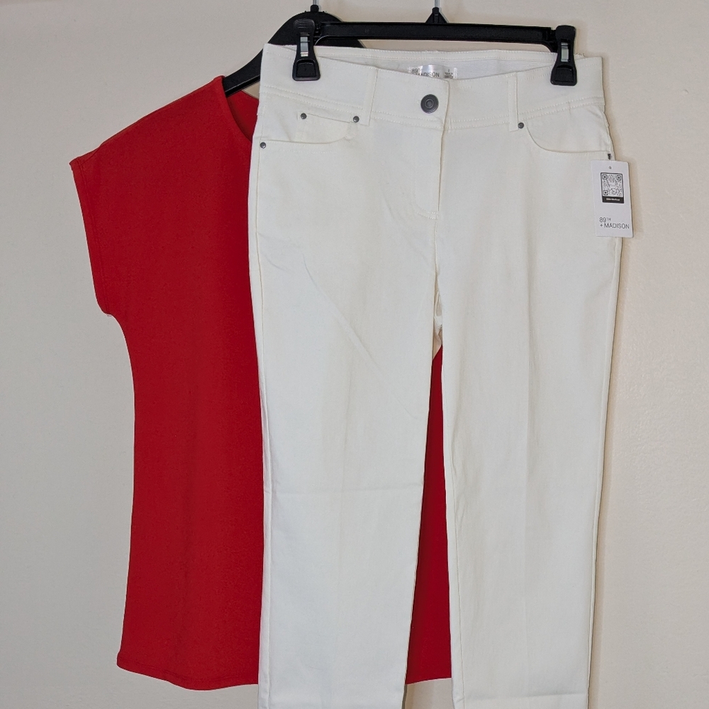 89th & Madison Red Lace-Up Top (Small) + White High-Rise Pants (Size 2)
